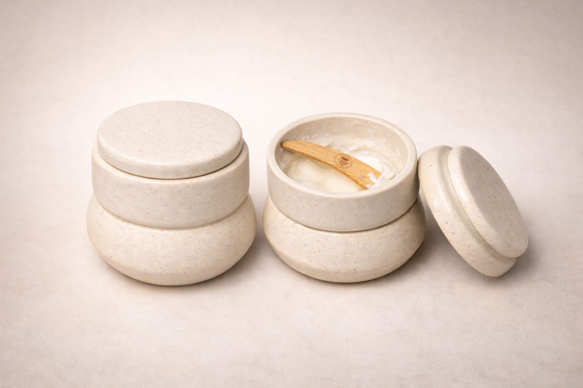 Yin & Fang reusable ceramic toothpaste container with lid and bamboo spatula